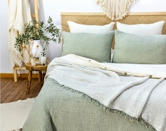 Muslin Magic: 5-Layer Bedspread & Quilt, Perfect for your Cozy Retreat