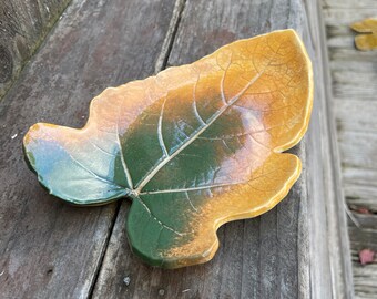 Fig leaf plate
