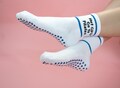 Fitness grip sock for workout Pilates non slip sock for women yoga practice footwear for pilates and barre anti slip sock for fitness class