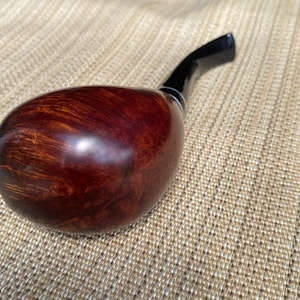 Italian briar hand-carved pipe