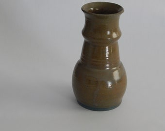 Petit vase en grès - Vert