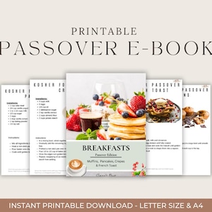 Könnte beinhalten: Druckbares Pessach-E-Book mit Rezepten für Frühstücksgerichte wie Muffins, Pfannkuchen, Crêpes und French Toast. Das Cover zeigt ein Foto eines Stapels Pfannkuchen mit Beeren und einer Tasse Kaffee.