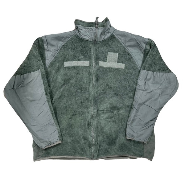 Vintage US Army Issue Gen lll Fleece Jacket in Foliage Green By PolarTec