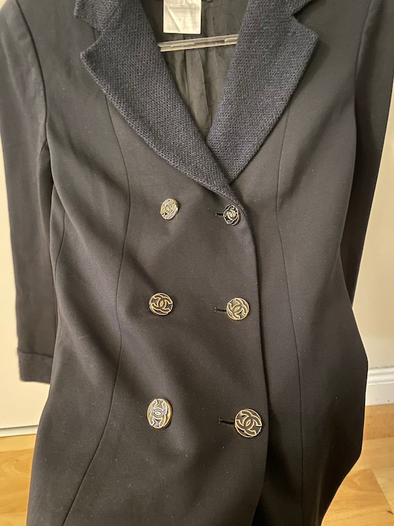Vintage Authentic Chanel Jacket in Navy Blue Colo… - image 2