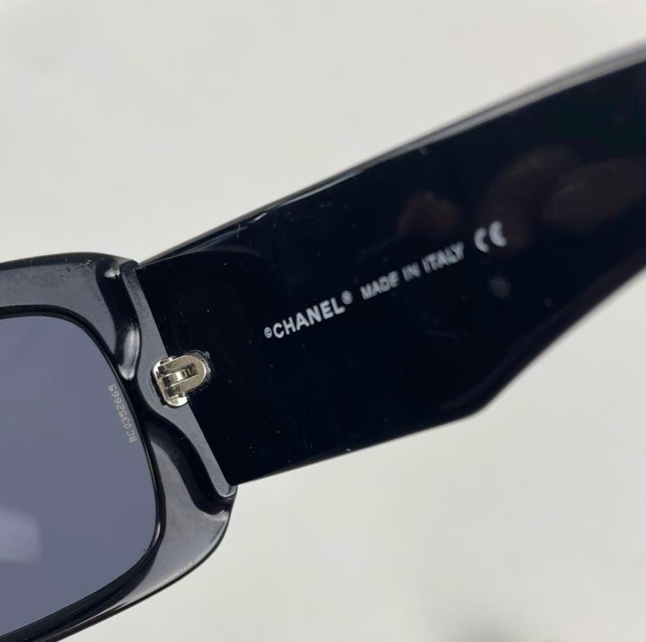 Vintage Chanel Archive Sunglasses – Rare Sculptural Quilted Black