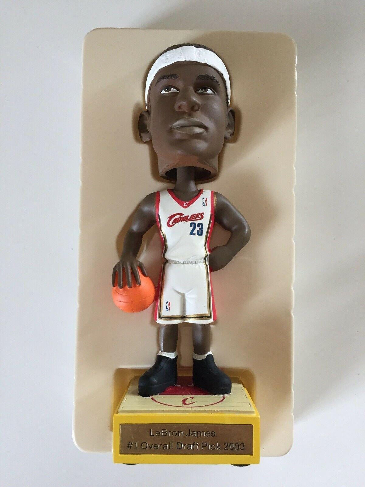 2003 Upper Deck Lebron James Bobbing Head Figure + Rookie