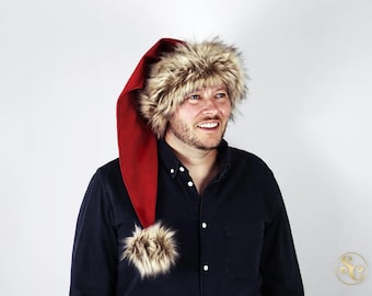 Czapka Mikołaja z serii „Christmas Chronicles”, autentyczna i tradycyjna, długość 35 cali! Rozmiary od S do XXL, klasyczna, luksusowa, miękka, czerwona aksamitna z husky tan sztucznym futerkiem