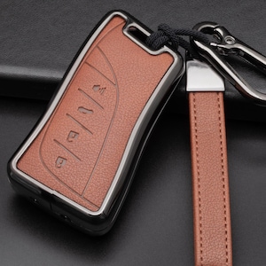 Lexus Customizable Key Fob protector cover set made of Aluminum and Leather with a full Keychain