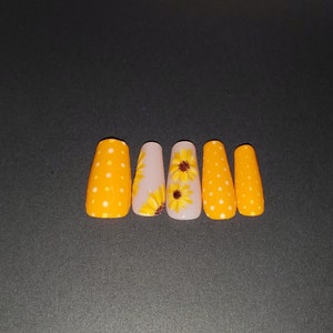 Spring/summer sunflower and Polka Dot Press On Nails. * Also Available in &quot;Two Nails Shorter&quot; (IYKYK) Variations