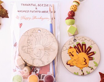 Thanksgiving DIY Charm Craft Kit: Kids Holiday Activity