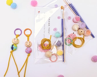 DIY Holzperlen Schlüsselanhänger Kit: Kids Craft Party Favor