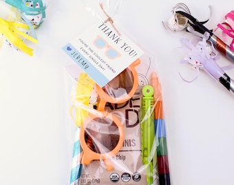 Sommer Kinder Gastgeschenk Tasche: Sonnenbrillen, Bubbles & Buntstifte