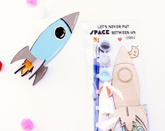 Space Rocket Paint Kit: Kids Birthday Party Favors