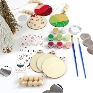 DIY-schilderset houten kerstornament: knutselen