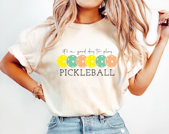 Pickleball-tröja, sportgrafiska t-shirts, pickleball-presenter, sporttröja, pickleball-tröja för kvinnor, present till henne, sportoutfit, trendiga skjortor