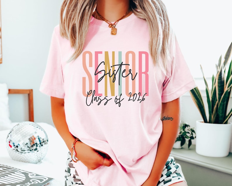 Senior Mom Graduation Shirt,Senior Mom Shirt,Mom Gifts,Graduation Dad Mom Bro Sis Matching T-Shirt,Class of 2026 Family Shirts,Gifts For Mom image 3