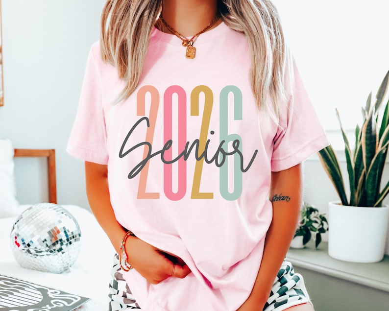 Senior 2026 Shirt, Retro Font, Senior Retro Shirt, 2026 Seniors Shirt, Senior 2026 Retro Shirt, Class of 2026 Senior Shirt, Graduation Gift image 4