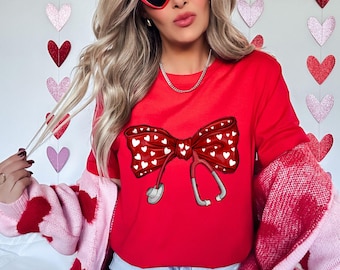 Chemise infirmière, chemise infirmière Saint-Valentin, sweat infirmière, chemise infirmière Saint-Valentin, chemise Saint-Valentin, cadeau infirmière Saint-Valentin, chemise tendance pour femme