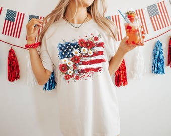Floral American Flag Shirt, 4th of July Shirt, Independence Day Shirt, Patriotic Shirt, USA Flag Shirt, Gift for Her, Freedom Tee,Flower USA