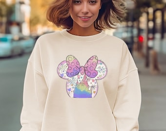Buntes Disney Schloss Sweatshirt, Minnie Shirt, Disney Familien Urlaub Shirt, Disneyland Sweatshirt, Disney Trip Shirt, Disney World Shirt