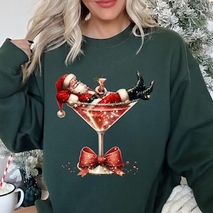 Santa&#39;s Hot Mess Sweatshirt, Christmas Martini Shirt, Christmas Martini Sweatshirt,Santa Christmas Sweatshirt,Christmas Gift for Women Shirt