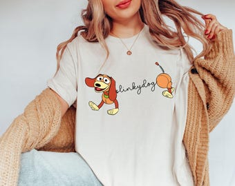 Camiseta Disney Slinky Dog, camiseta Toy Story Slinky Dog, camiseta Magic Kingdom, camiseta Disneyland Family Vacation, camiseta Disney Trip 2025, regalo Disney