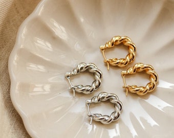 Gouden Swirl hoepels, gedraaide hoepel oorbellen zilver goud, Huggie hoepel oorbellen, vintage stijl hoepels, medium hoepels, 18k verguld