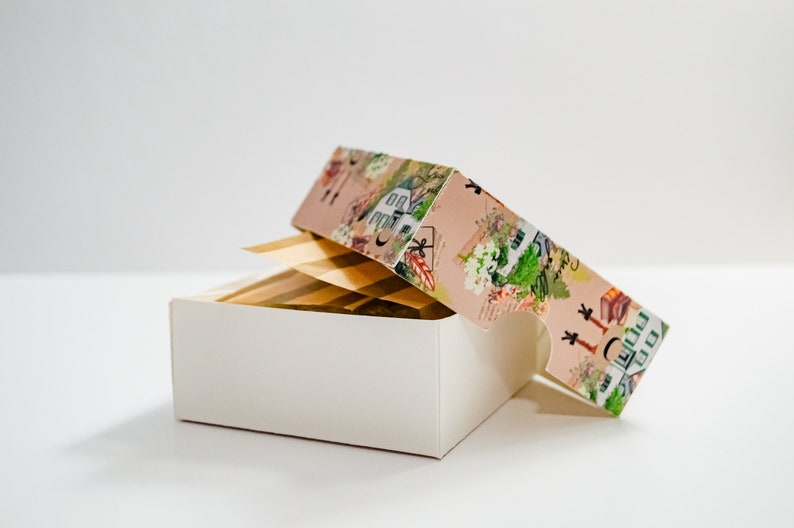 Anne of green gables themed ornament gift box