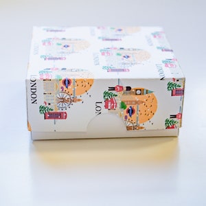 London themed ornament gift box