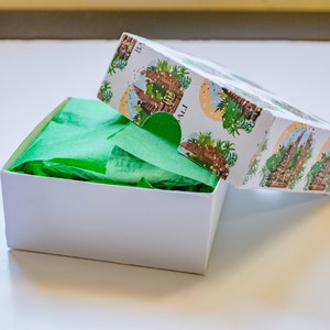 Bali themed ornament gift box