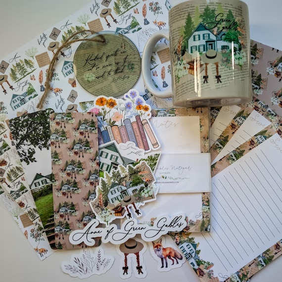 Anne of Green Gables gift set for book lovers, cozy literary stationery box inspired by L.M. Montgomery