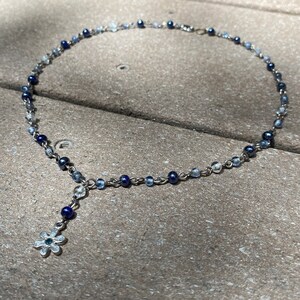 cute blue daisy necklace