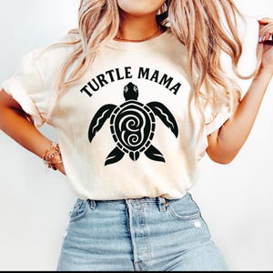 Custom Turtle Mama T-Shirt Turtle lovers Gift Comfort Colors Tee Perfect Gift for Moms Beach Lover Apparel Turtle Owner Pet Turtle Mom Gift