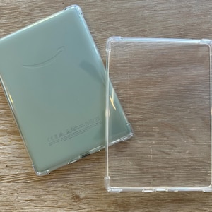 Clear Kindle Paperwhite Case: 11th Gen (6.8&quot;) & 12th Gen (7&quot;) Silicone Cover