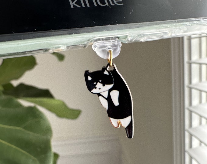 Kitty Cat Charm Dust Plug: USB-C Kindle Accessory