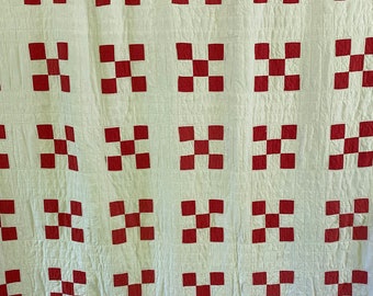 Vintage Quilt - Nine Patch