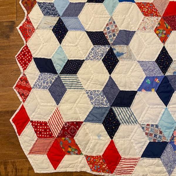 Vintage Quilt - Tumbling Blocks