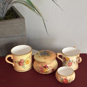 Conjunto de miniaturas Royal Worcester Blush Ivory antigo, c. 1909