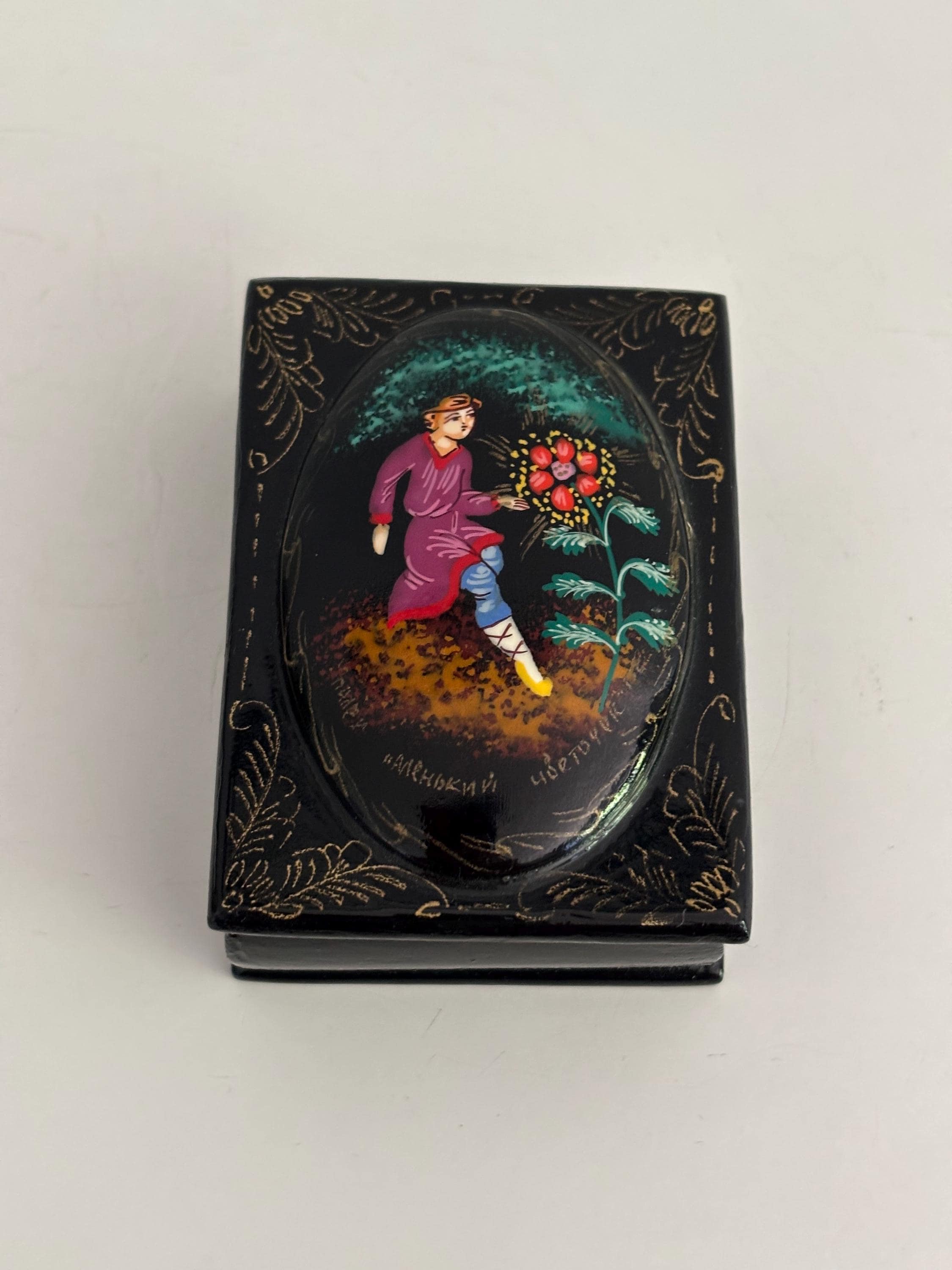 ヴィンテージロシアミニチュア7cmラッカー塗装ボックス - フォーク