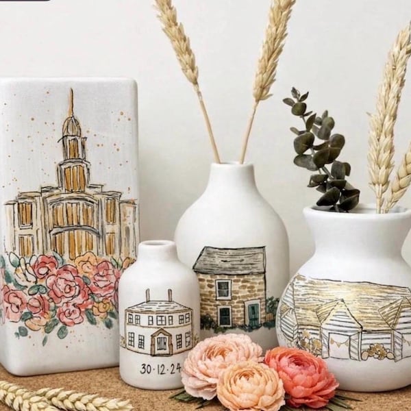 Custom Wedding Venue vase,  Hand Drawn Vase, house illustration bud vase, Personalised Wedding Gift, hand painted house warming vase
