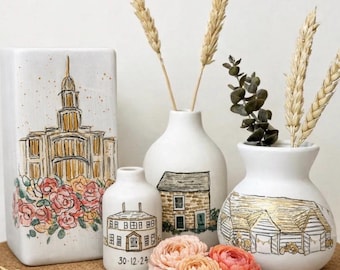 Custom Wedding Venue vase,  Hand Drawn Vase, house illustration bud vase, Personalised Wedding Gift, hand painted house warming vase
