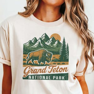 Grand Teton National Park Shirt Retro Bison Shirt Wyoming Retro Outdoor National Park Shirt Wyoming Mountains Crewneck Grand Tetons Hiking