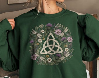 Celtic Trinity Knot Wreath Sweatshirt Scottish Thistle Dragonflies Scotland Travel Gift Heritage Souvenir Highland Nature Adventure Crewneck
