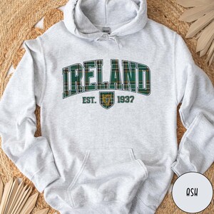 Ireland Hoodie Lucky Irish Sweater Ireland Traveler Sweatshirt St Patrick's Day Gift for Irish Lovers Dublin Gift Europe Vacation Shirt Irish Trip Gift Irish Pullover Sweater Ireland Souvenir Shirt Euro Trip Sweater Dubliners Ireland Giftful Hoodie