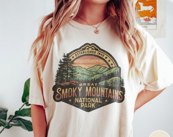 Great Smoky Mountains National Park Shirt Tennessee Shirt Tennessee Gift Mountain Vacation Shirt Hiking Shirt Smokies Shirt Granola Girl Tee