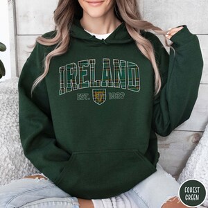 Ireland Hoodie Lucky Irish Sweater Ireland Traveler Sweatshirt St Patrick's Day Gift for Irish Lovers Dublin Gift Europe Vacation Shirt Irish Trip Gift Irish Pullover Sweater Ireland Souvenir Shirt Euro Trip Sweater Dubliners Ireland Giftful Hoodie