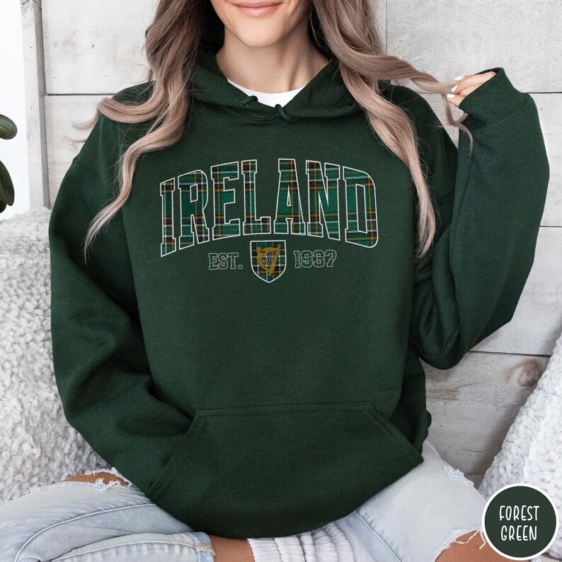 Ireland Hoodie Lucky Irish Sweater Ireland Traveler Sweatshirt St Patrick's Day Gift for Irish Lovers Dublin Gift Europe Vacation Shirt Irish Trip Gift Irish Pullover Sweater Ireland Souvenir Shirt Euro Trip Sweater Dubliners Ireland Giftful Hoodie