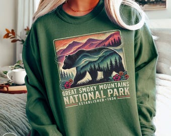 Great Smoky Mountains Sweatshirt Retro Tennessee Sweater Great Smoky Mountains National Park Sweater National Park Gift for Her Granola Girl