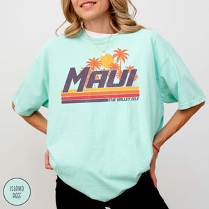 Retro Maui Hawaii Shirt Hawaii Traveler Tee Aloha State Crewneck Hawaii Gift for Ocean Lovers Maui Souvenir Oversized Beach Shirt Maui Gift