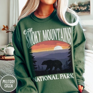 Great Smoky Mountains National Park Sweatshirt, Tennessee Vintage Sweatshirt, Travel Adventure Hiking Sweatshirt, Smoky Mountain Sweater